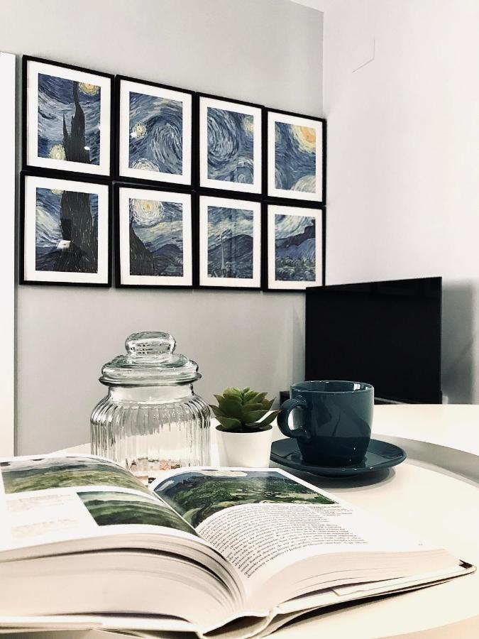 Apartamentos Elite - Art Collection - Vincent メリダ エクステリア 写真